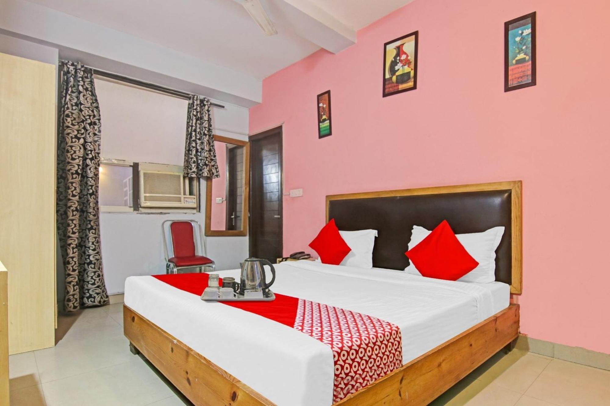 Hotel O Flagship Hotel Metro Star Near Lotus Temple New Delhi Exterior foto